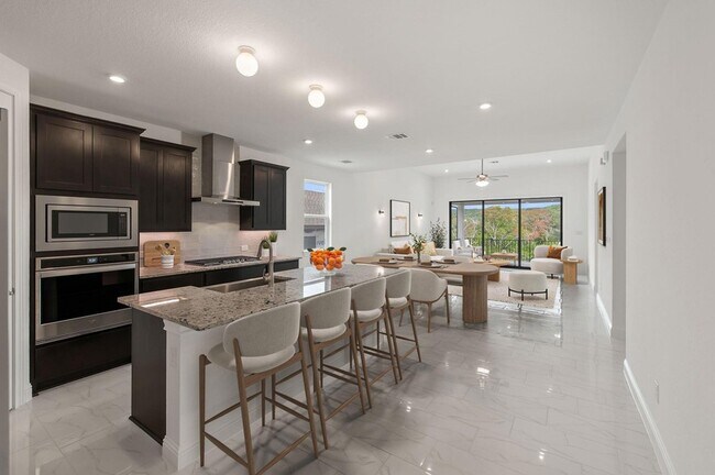 Building Photo - 1045 Villa Rialto View