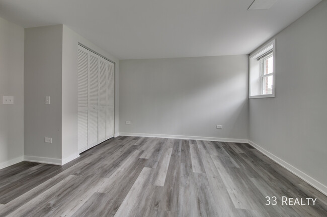 Building Photo - 530 N Walnut Ave