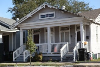 Building Photo - 436-438shenn