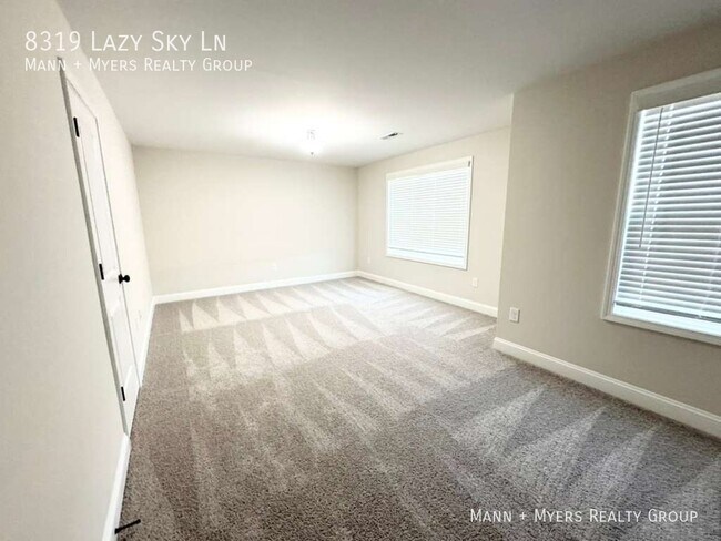 Building Photo - 8319 Lazy Sky Ln