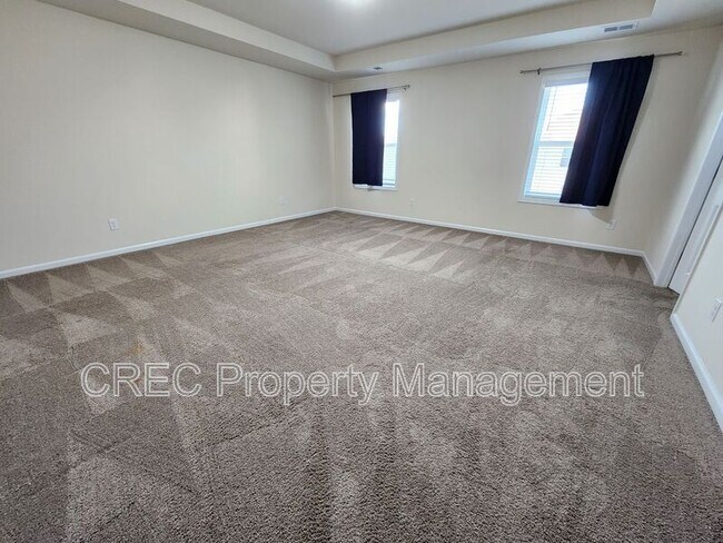 Building Photo - 260 Hyrne Dr