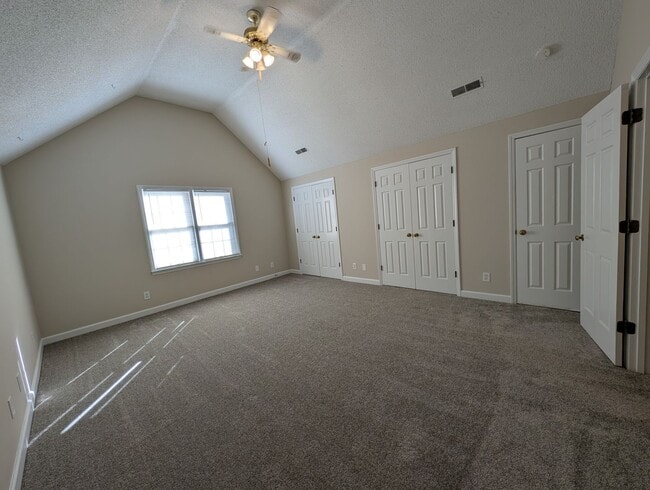 Building Photo - Gorgeous Brick 4 bedroom, 4 bathroom home located in the Farmwood community in Minthill!