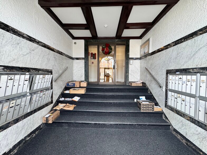 Building Photo - 1188 Commonwealth Ave