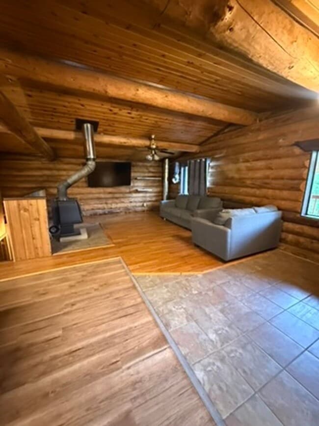 Building Photo - Spacious Pet-Friendly Home with Fireplace, Garage & Huge Deck Near Fairbanks