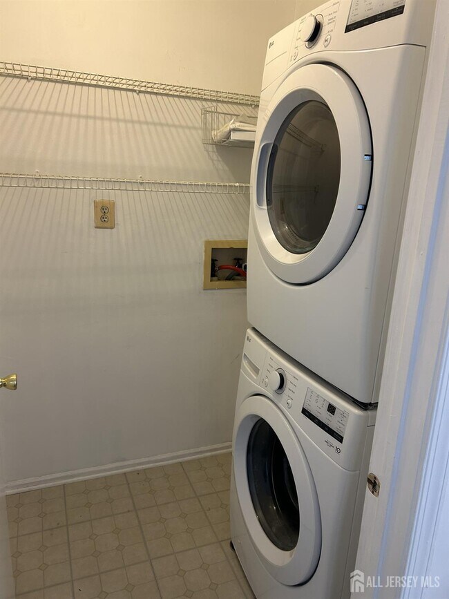 Building Photo - 53 Boxgrove Pl