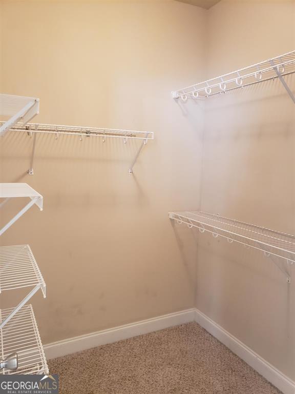 Building Photo - 426 Stillwood Dr