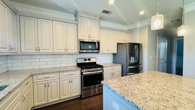 Building Photo - 583 Bunchgrass St