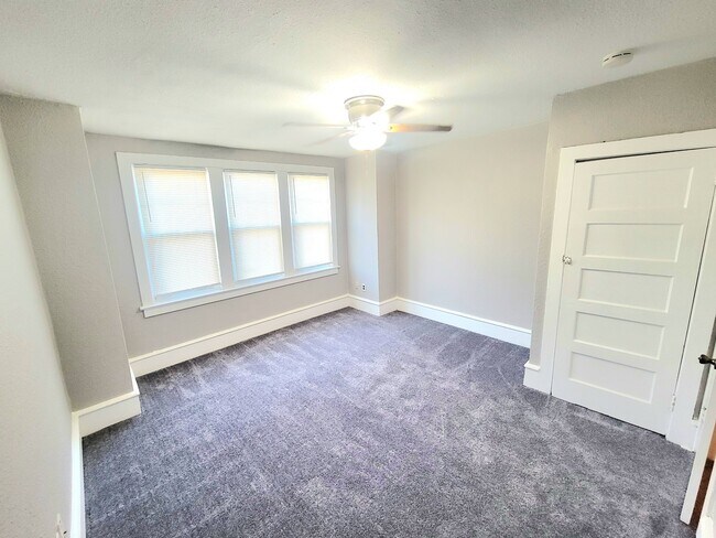 Building Photo - 602 Powell St