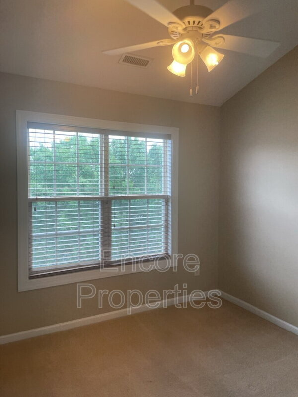 Building Photo - 3005 Imperial Oaks Dr