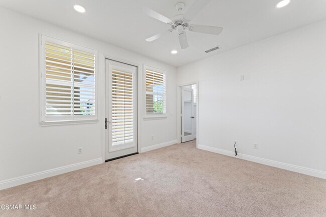 Building Photo - 3718 Young Wolf Dr