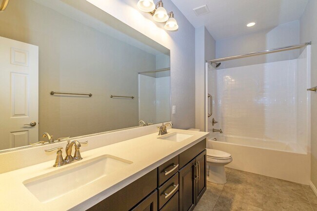 Building Photo - 4209 W Gallinule Dr
