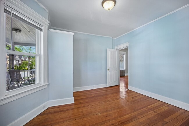 Building Photo - 76 Montague Pl