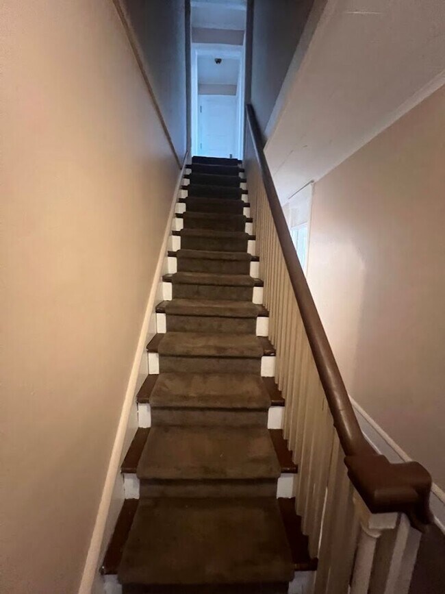 Building Photo - 1324 Perkiomen Ave