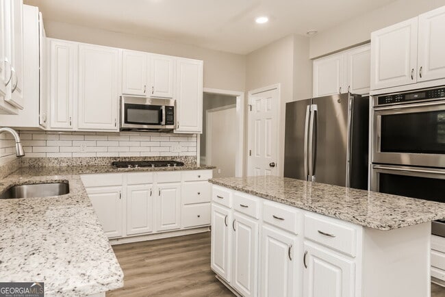 Building Photo - 330 Fitzgerald Pl