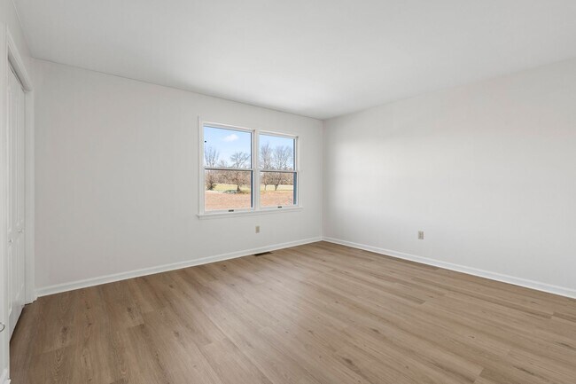 Building Photo - Beautifully Renovated Townhome in The Ridings at Brookside – Macungie