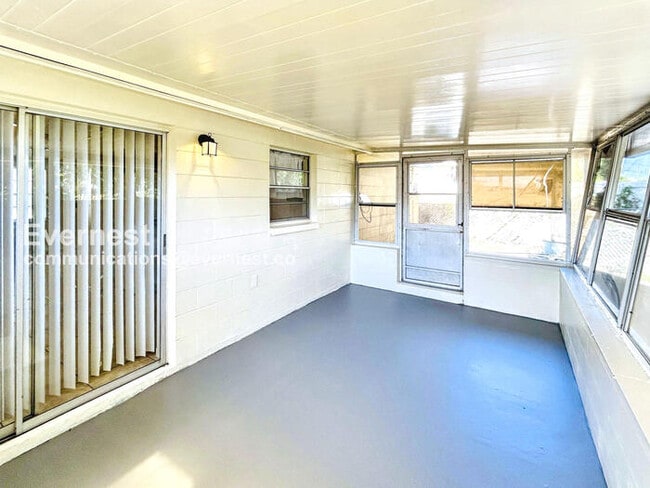 Building Photo - 3438 Monticello St