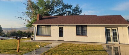 Building Photo - 1308 High St