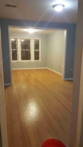 Building Photo - 3418 W Armitage Ave