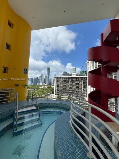 Building Photo - 2025 Brickell Ave