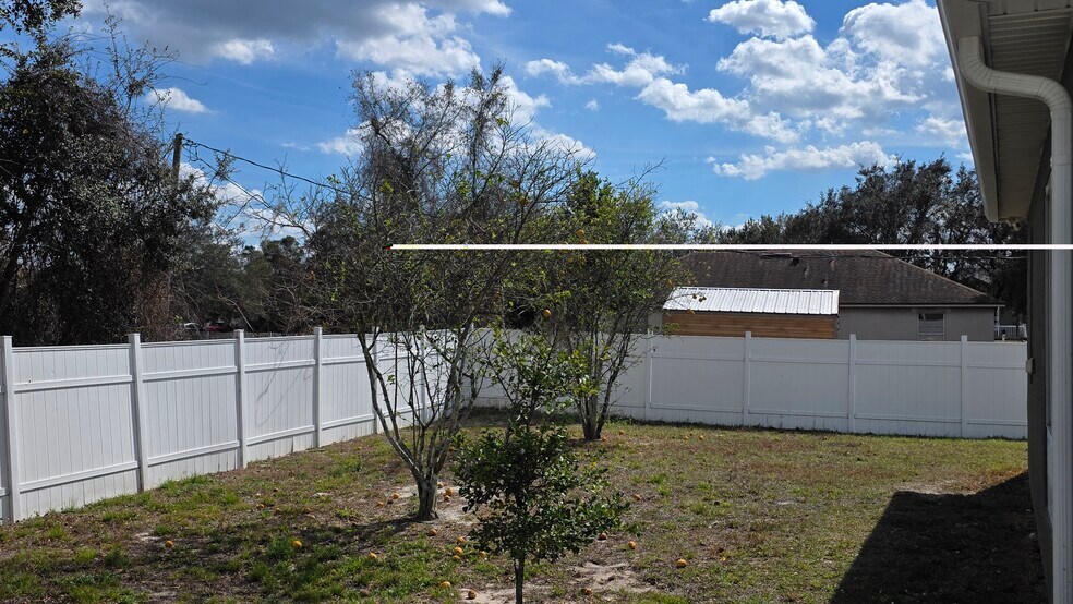 Building Photo - 1699 Landfair Ave