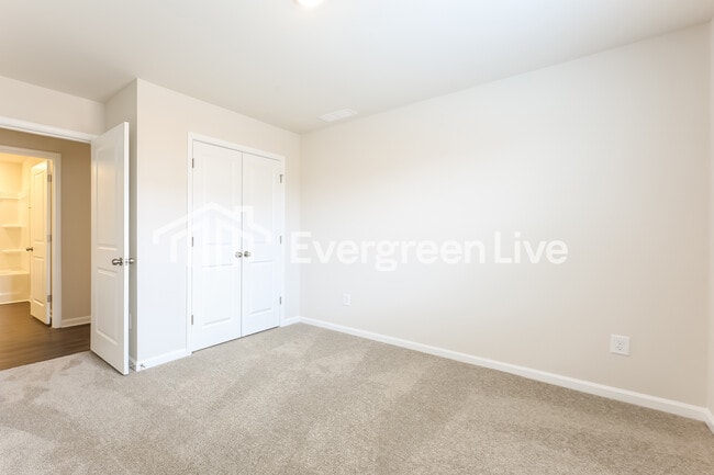 Building Photo - now