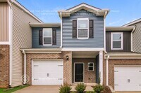 Building Photo - 819 Holiday Pk Ln