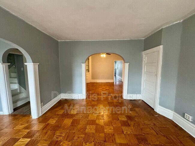 Building Photo - 1810 Brownsville Rd