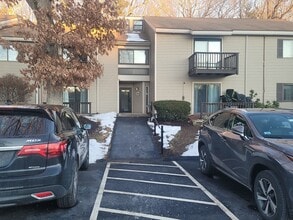 Building Photo - 30 Thayer Pond Dr