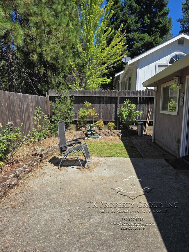 Building Photo - 127 Windsor Ln