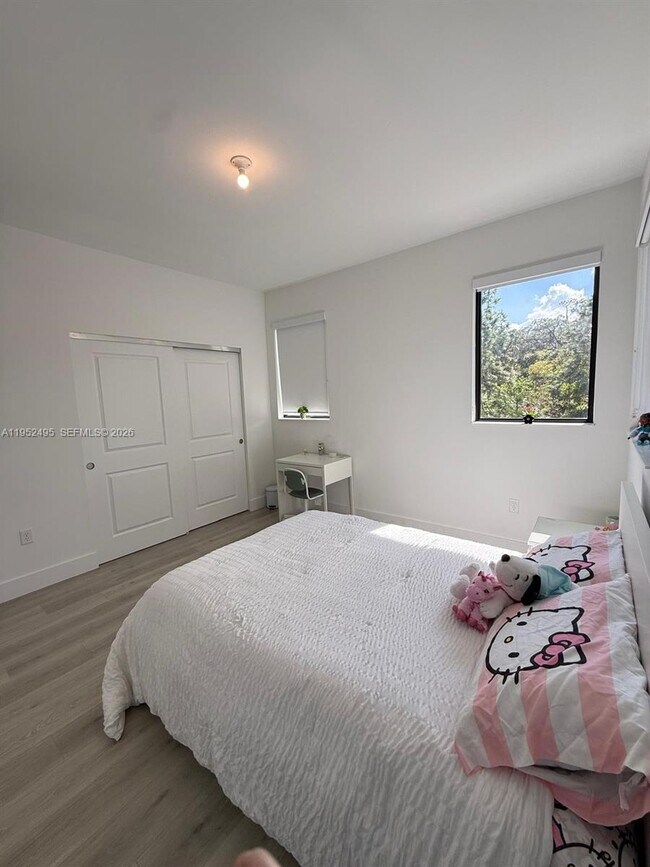 Building Photo - 5816 Agostino Way