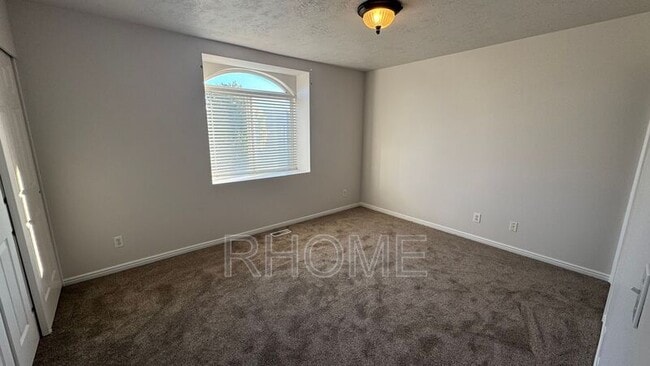 Building Photo - 6892 Florentine Way