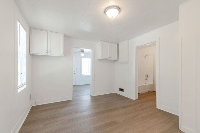 Building Photo - 2962 S 8850 W