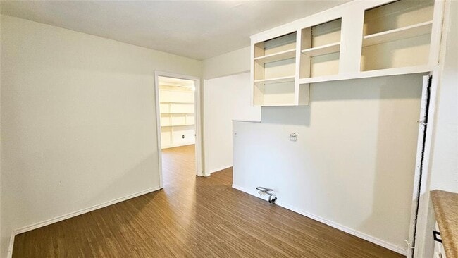 Building Photo - 3425 Brookside Dr