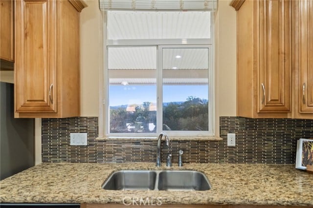 Building Photo - 49780 Windsong Way