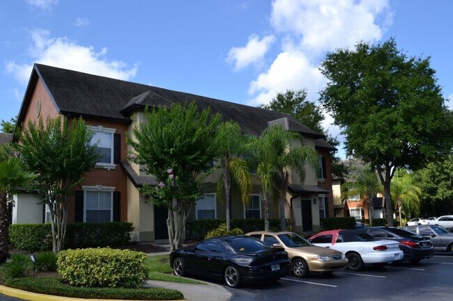 Building Photo - Spectacular 1BR/1BA Condo in the heart of ...