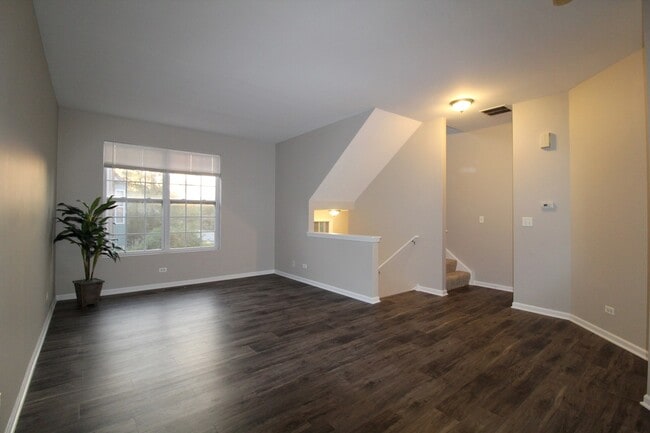 Building Photo - 125 Station Park Cir