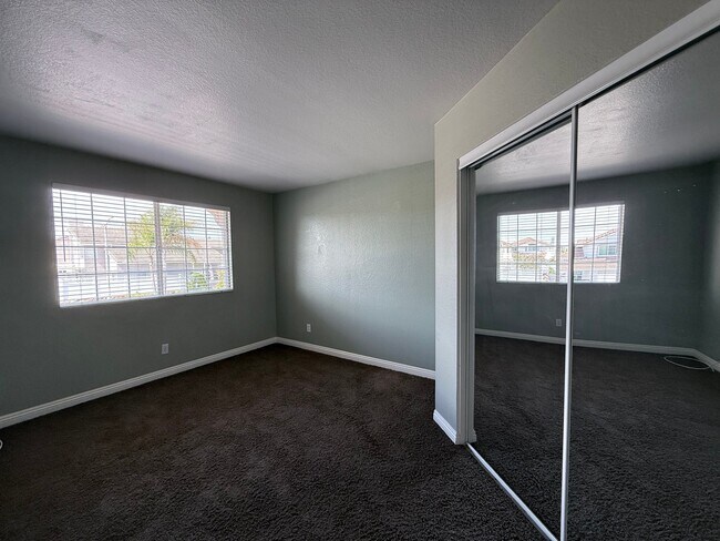 Building Photo - 1579 Dawson Dr