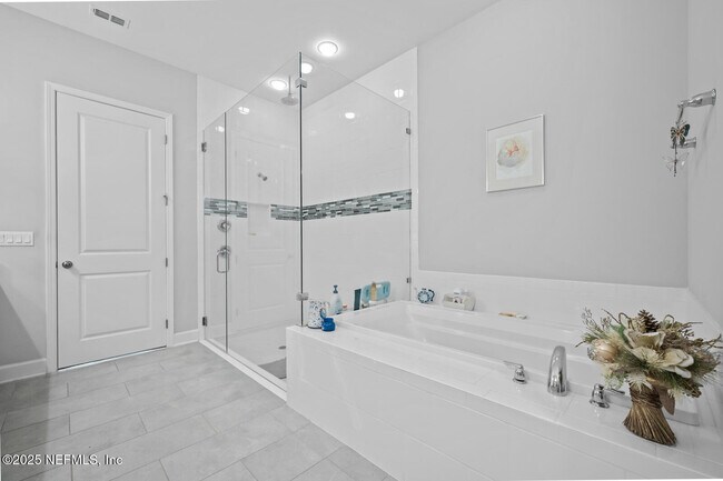Building Photo - 435 Wingstone Dr