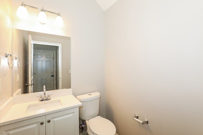 Building Photo - 1555 Persimmon Trace