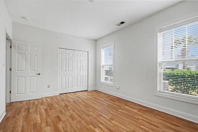 Building Photo - BEAUTIFUL 3BD, 2BA condo in World Tour
