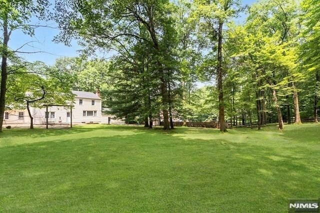 Building Photo - 68 Briarwood Ave