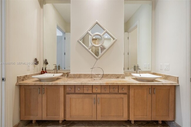 Building Photo - 755 Tiziano Ave