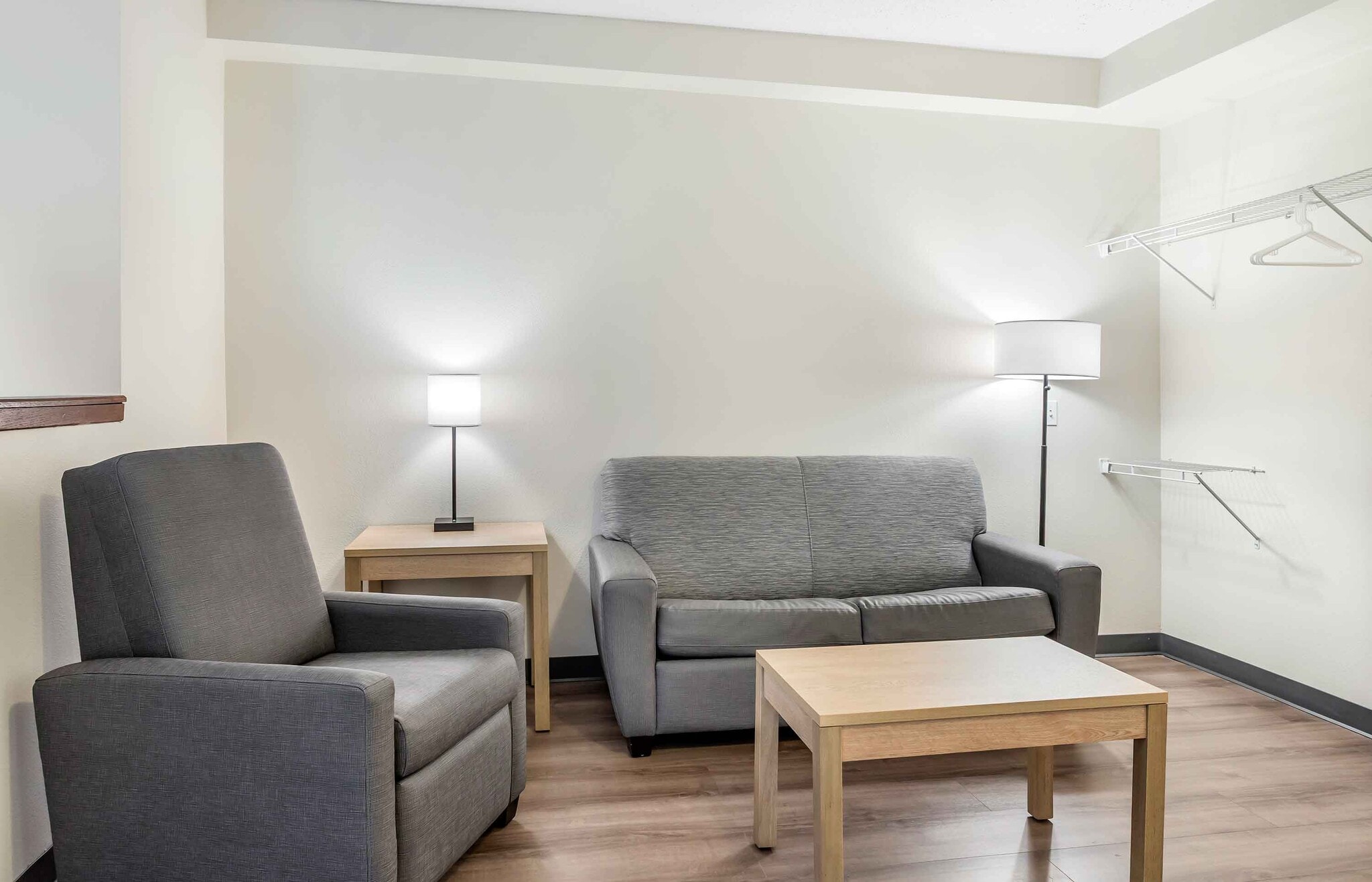 Building Photo - Furnished Studio-Long Island - Melville