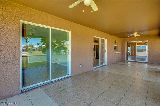 Building Photo - 1601 SW 19th St
