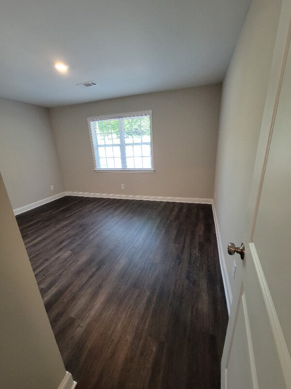 Building Photo - 283 N Warren St