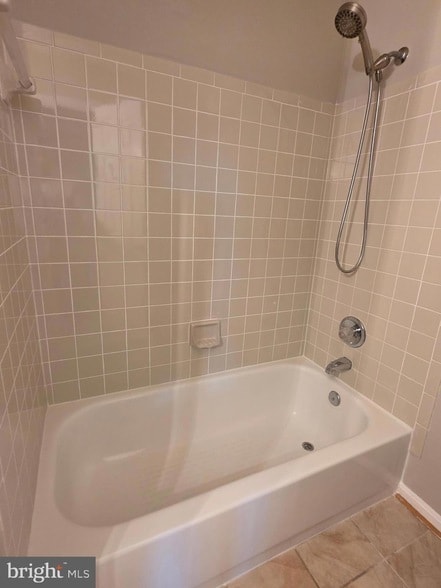 Building Photo - 4281 Sleepy Lake Dr