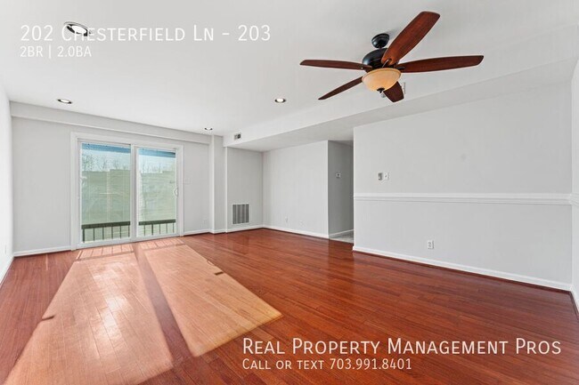 Building Photo - 202 Chesterfield Ln