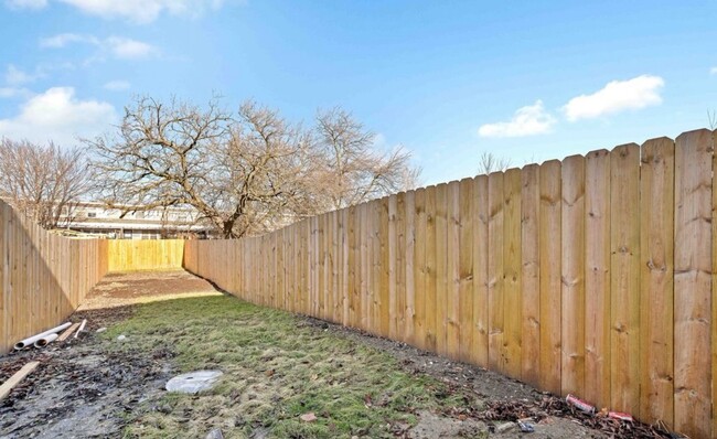 private backyard - 67 E 37th Pl