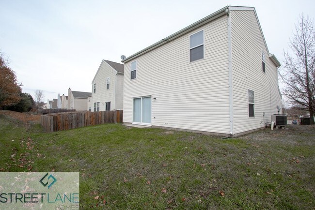 Building Photo - REDUCED!