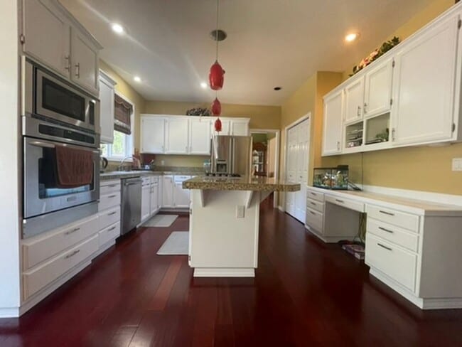 Building Photo - 5534 NW 164th Ave